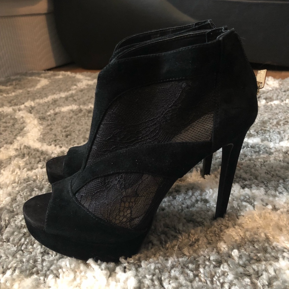 Jessica Simpson high heels